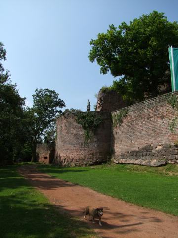 ... und kehrten der Burg den Rücken ...