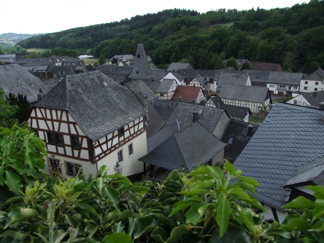 Der Mittelalterpfad beginnt im reizvollen Herrstein und ...
