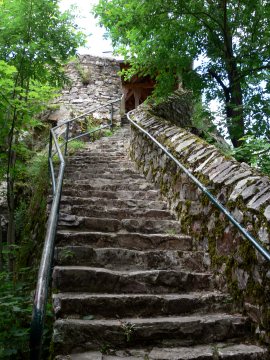 Diese Treppe führte zur ...