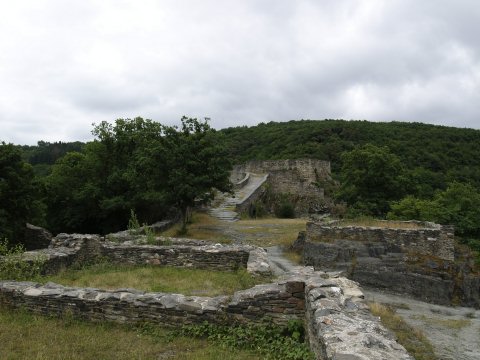 ... Blick auf die riesige Anlage.