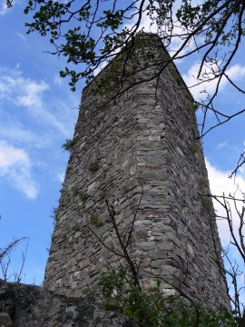 Der Turm von hinten.