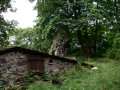 Dafür gab es Häuser mit Felsen auf dem Dach.